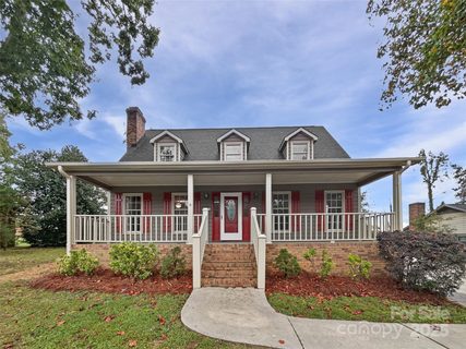 2635 Providence Drive sold home in Lakewood Forest, Gastonia, NC