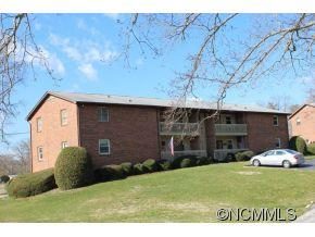 101 Oakwood Place Apt 2 sold condo in Brookside Manor, Hendersonville, NC