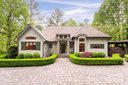 27 Connelly Road sold home in Arden, SC