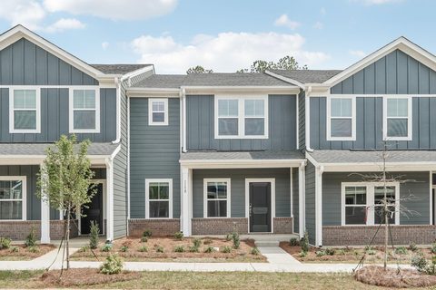 104 Ciara Place active townhome in Crossrail, Mooresville, NC