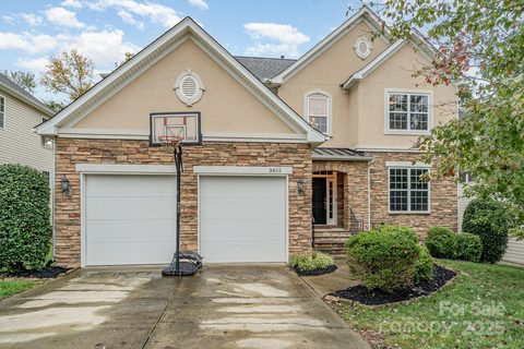 3815 Blazeprince Drive sold home in Peach Orchard Estates, Charlotte, NC