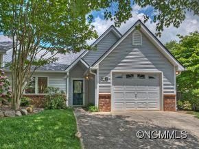 11 Silver Place sold townhome in Mountainbrook Village, Black Mountain, NC