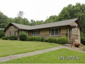 116 Oakwood Place sold home in Brookside Manor, Hendersonville, NC