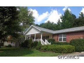 40 Meadow Dr
