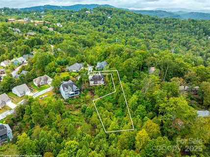 332 Millbrae Loop active lot in Carriage Park, Hendersonville, NC