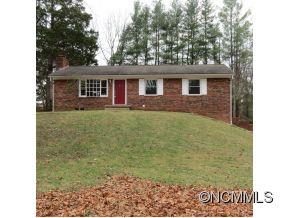3 Dogwood Grove