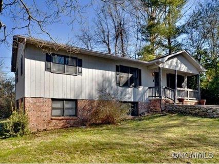 115 Arthur Lane