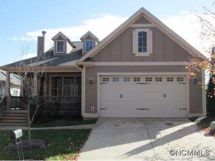 25 Dreambird Dr sold condo in Rose Hill Plantation, Leicester, NC