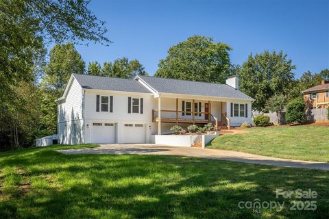2912 Woodstream Drive sold home in Ramblewoods, Valdese, NC