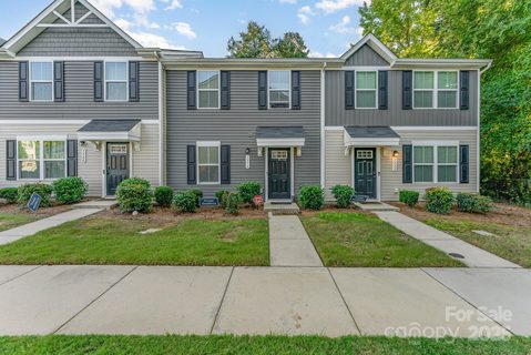 5356 Austin Knoll Court pending home in North End Commons, Charlotte, NC