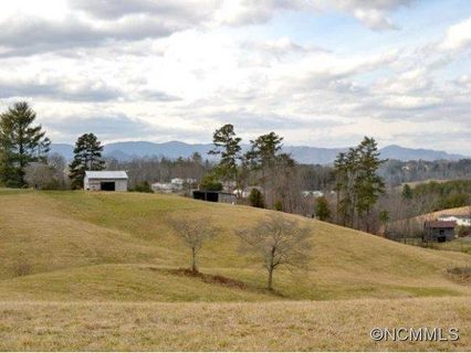 3 Carl Roberts Rd
