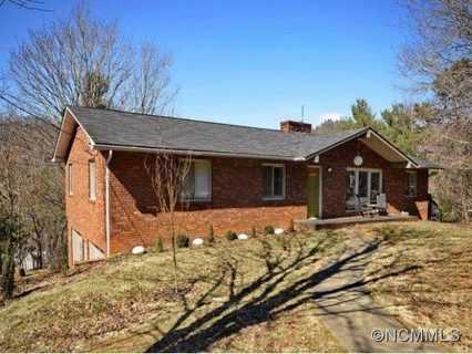 20 Rolling View Drive sold home in Mountain Brook, Asheville, NC