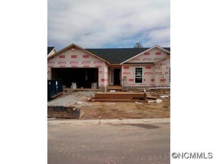 64 Foxtail Court sold home in Foxchase, Hendersonville, NC