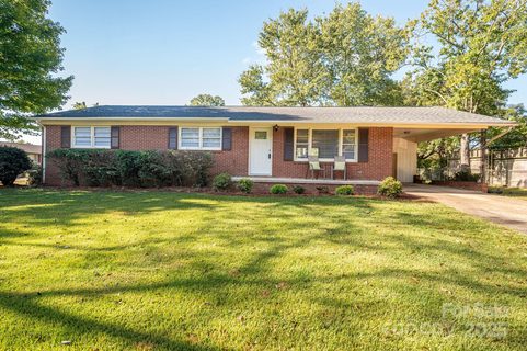 3501 Cinderella Drive sold home in Ashebrook Park, Dallas, NC