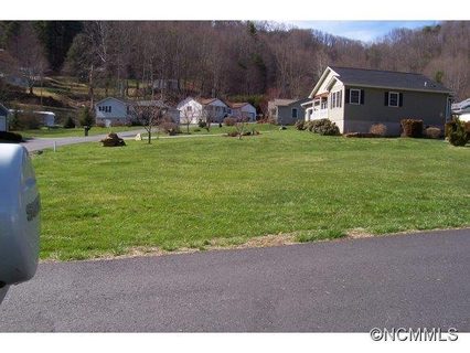 Lot 24 Pasco Loop sold home in Fox Run Meadows, Waynesville, NC
