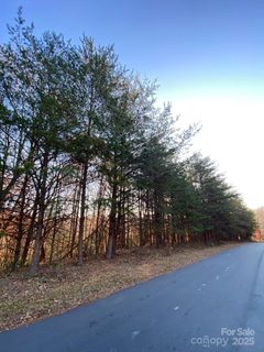 1420 Windemere Lane sold lot in Deerfield, Hickory, NC