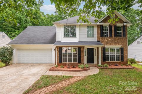 8120 Vermilion Drive sold home in Ridgewood, Charlotte, NC