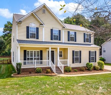125 Castleton Drive sold home in Wyndham Shores, Mooresville, NC