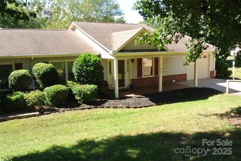 112 Holly Court active home in Eastwood Village, Bostic, NC