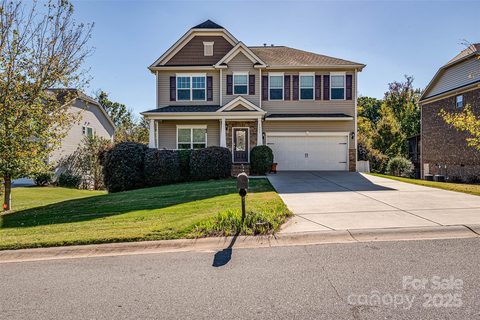 1266 Lange Court sold home in Fallbrook, Fort Mill, SC