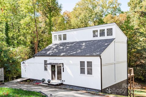 2427 Twilight Road