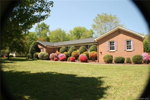 504 Candlewick Drive