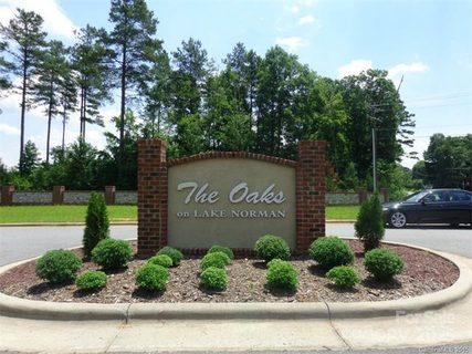 182 Blue Water Drive sold home in River Oaks Landings, Statesville, NC