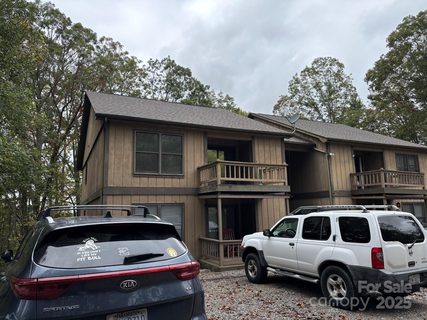 655 Overlook Drive active condo in Eagles Nest, Spruce Pine, NC