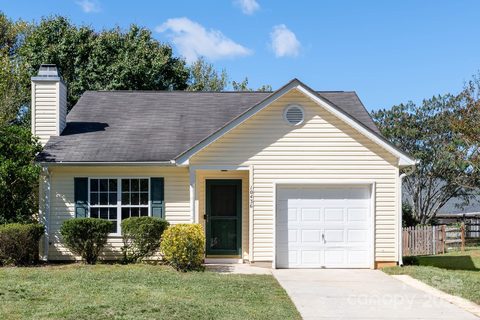 10436 Gold Pan Road sold home in Reedy Creek Plantation, Charlotte, NC