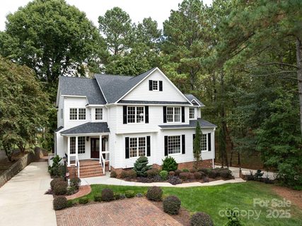 5619 Mountain Point Lane pending home in Mountain Point, Charlotte, NC