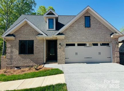 5044 Silver Trace Lane active home in The Springs At Westport Club, Denver, NC