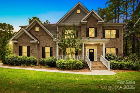 252 Cove Creek Loop sold home in Chesapeake Pointe, Mooresville, NC