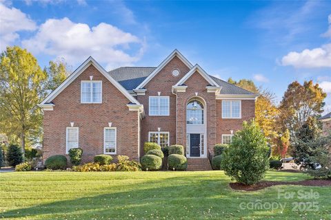 2314 Flagstick Drive sold home in Emerald Lake, Matthews, NC