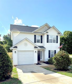 1421 Braveheart Lane sold home in Oakdale Village, Charlotte, NC