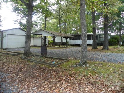 116 Third Avenue sold home in Pinehaven, New London, NC