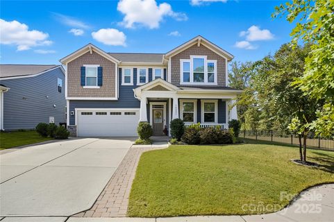 10221 Bluejack Oak Court sold home in Magnolia Walk, Huntersville, NC