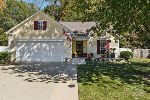 160 Brookstone Drive sold home in Runnymeade, Mount Holly, NC