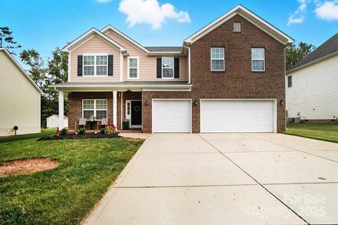 3708 Martele Drive sold home in Ravencroft, Charlotte, NC