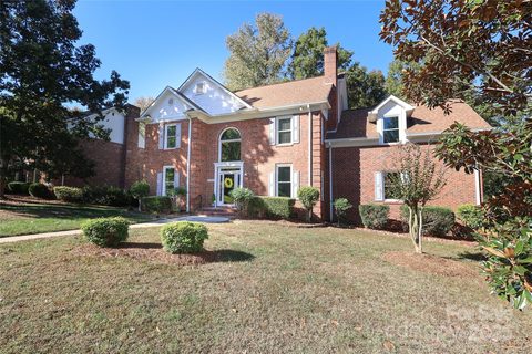 10431 Wyndham Forest Drive sold home in Wyndham, Charlotte, NC