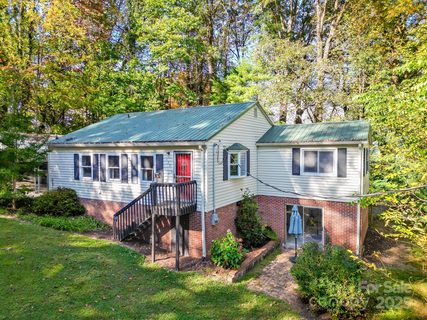 152 Forest Hill Circle