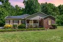 425 Autumn Drive sold home in Harrisburg, SC