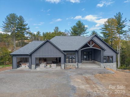 132 Sunridge Avenue sold home in Horse Shoe Cove, Horse Shoe, NC