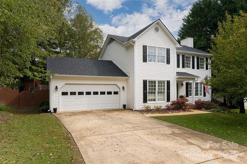 49 Whispering Oak Court sold home in Windsor Forest, Fletcher, NC
