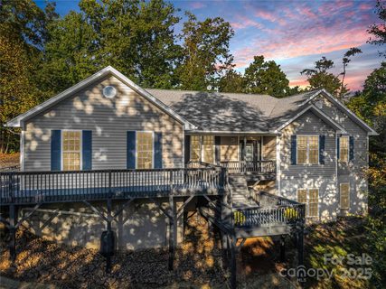 7 Shannon Lane sold home in Morning Star Estates, Leicester, NC