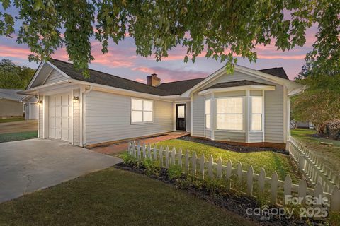 2912 Peachwood Court sold home in Mulberry Village, Fort Mill, SC