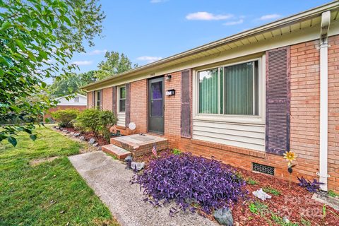 3515 Clardy Court sold home in Meadowood, Charlotte, NC