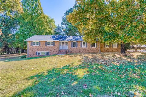 205 Rudolph Road sold home in McCall Heights, Salisbury, NC