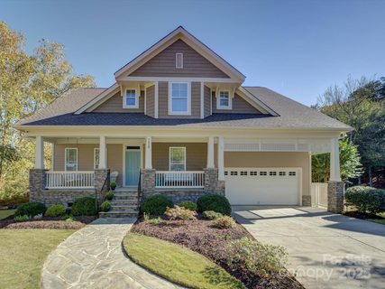 7820 Crestfield Lane sold home in Trailridge, Tega Cay, SC