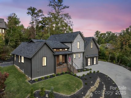 123 Millbrae Loop active home in Carriage Park, Hendersonville, NC