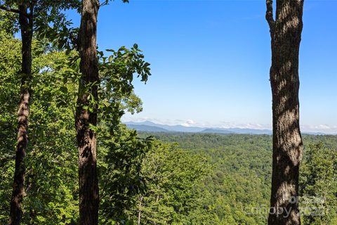 270 Ridge Drive sold home in Laurel Mountain, Saluda, NC